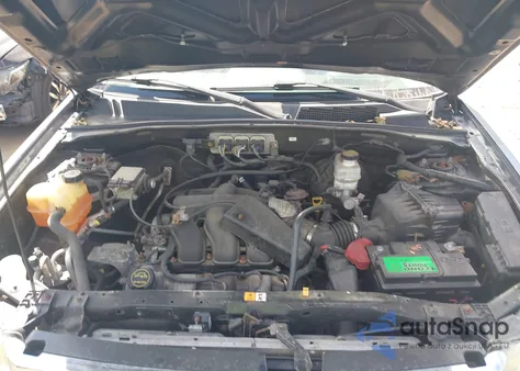 2008 Ford Escape Xlt z USA, uszkodzony, nr VIN 1FMCU93158KA03725